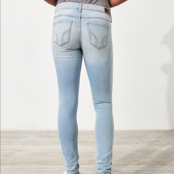 Holister Super Skinny Jeans - Picture 2 of 2